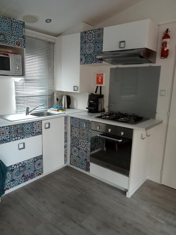 Mobile Home Service Hotelier Frejus Exterior photo