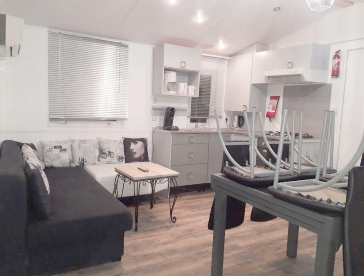 Mobile Home Service Hotelier Frejus Exterior photo
